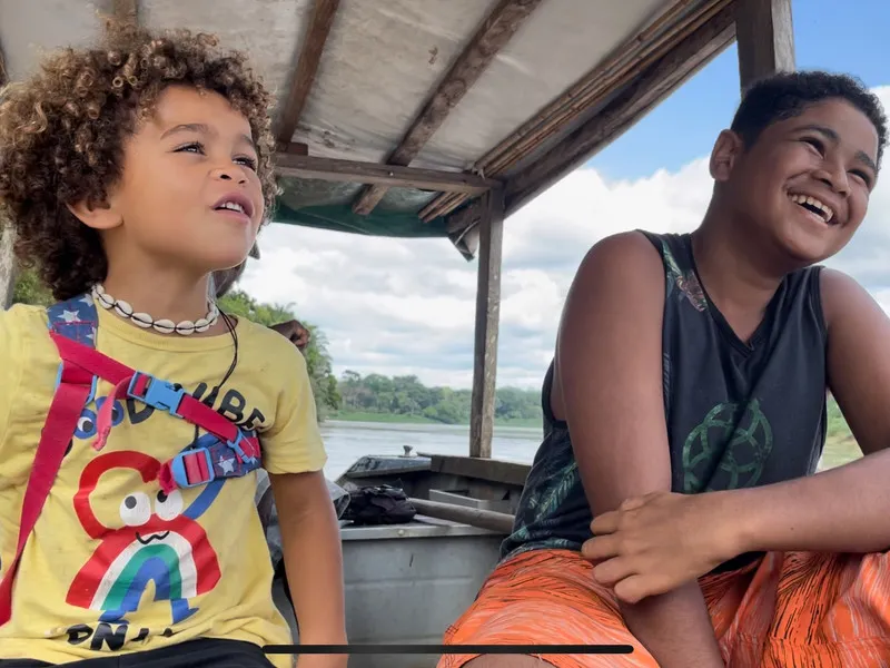 Enfants de la communauté sur le Rio de Contas, Bahia